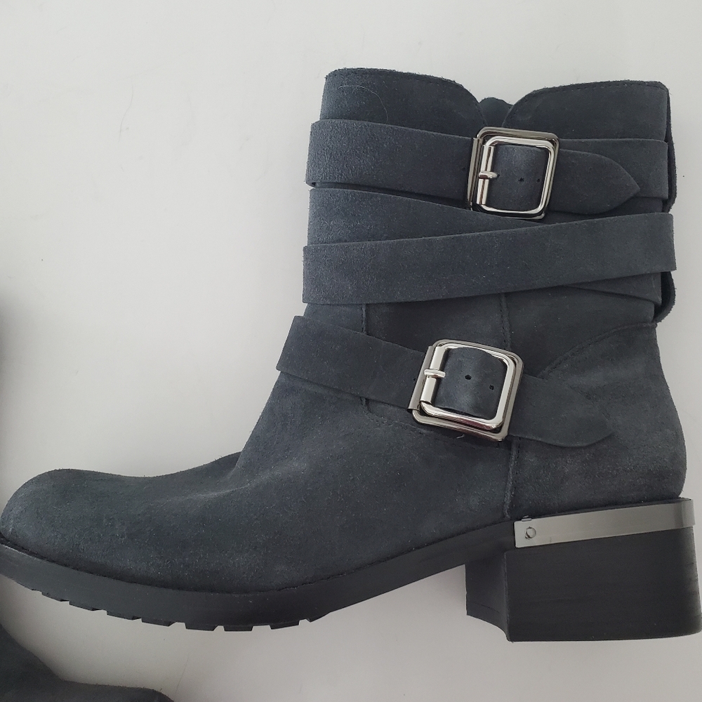 VINCE CAMUTO 7.5 WEBEY Dk Gray Suede Moto Boots Silver Buckle Strap Grunge Goth - Picture 4 of 16